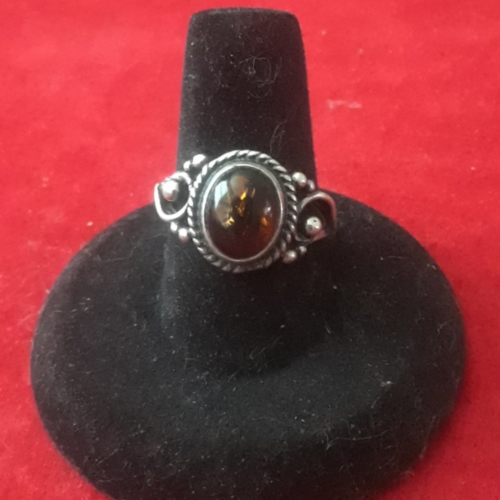 Amber ring in silver